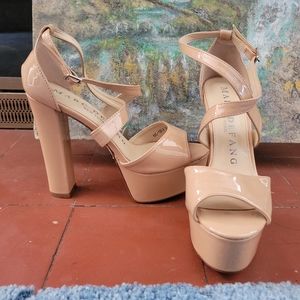 Marc Defang Size 9 Platform Heels